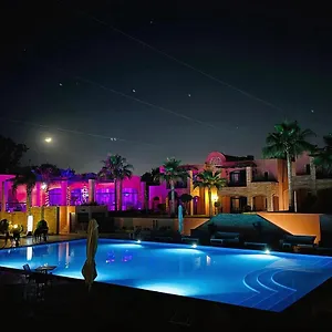 Prestige Boutique & Hotel